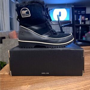 Great condition Women’s Sorel Black and Gray Winter Boots